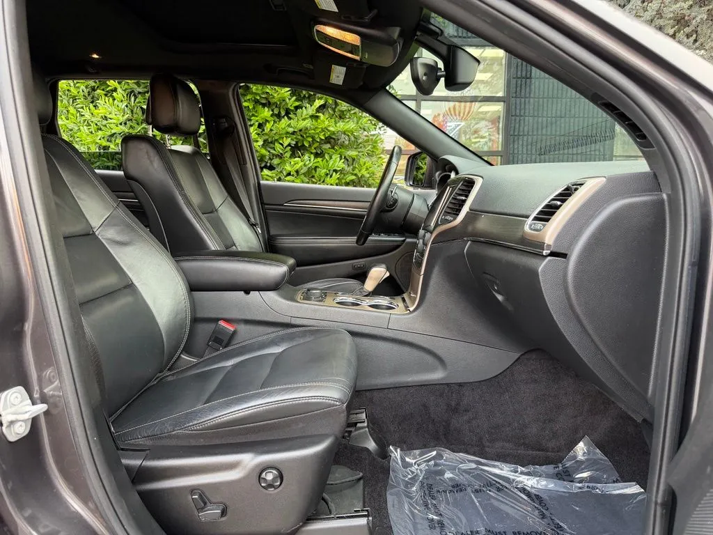 Jeep Grand Cherokee photo 33