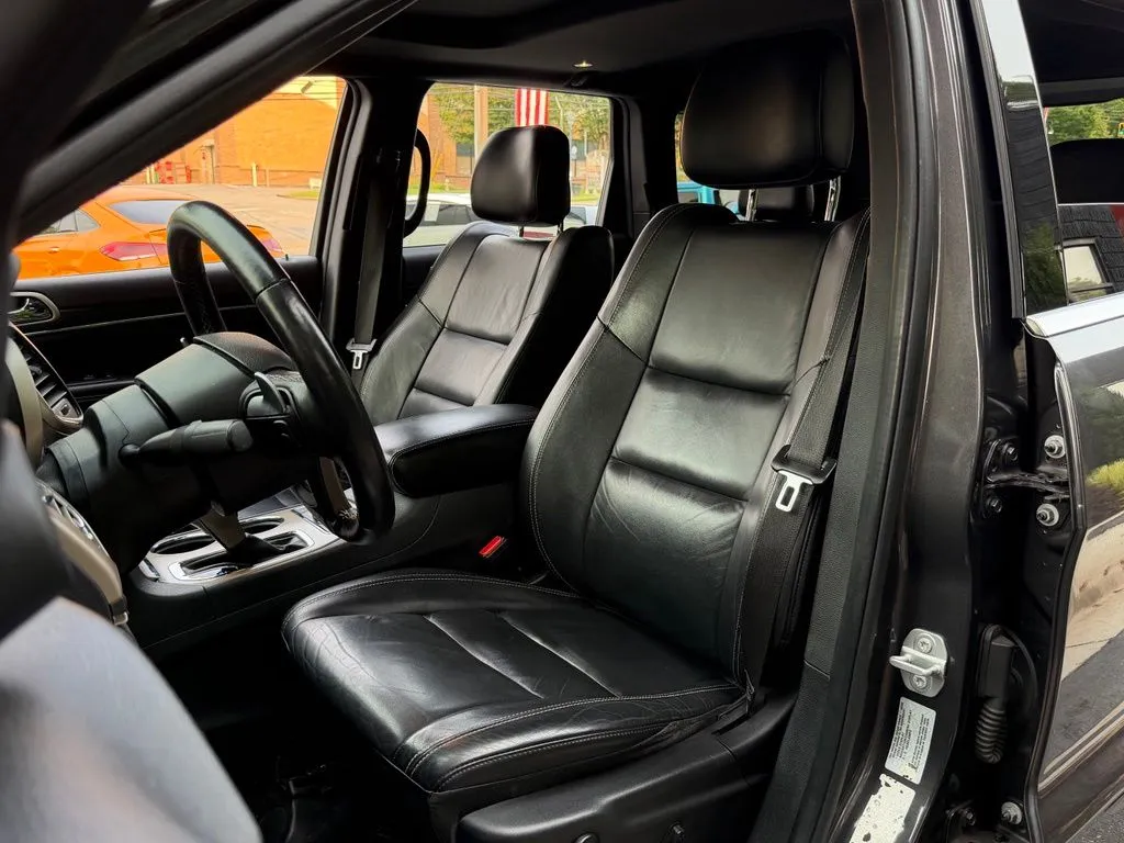 Jeep Grand Cherokee photo 26