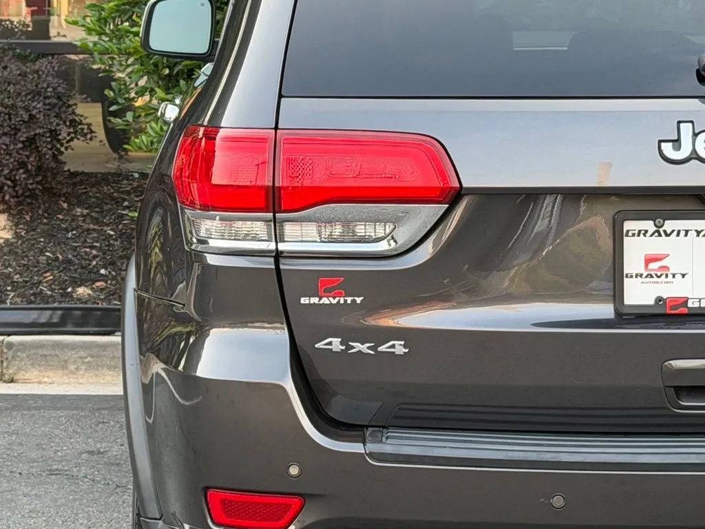Jeep Grand Cherokee photo 15