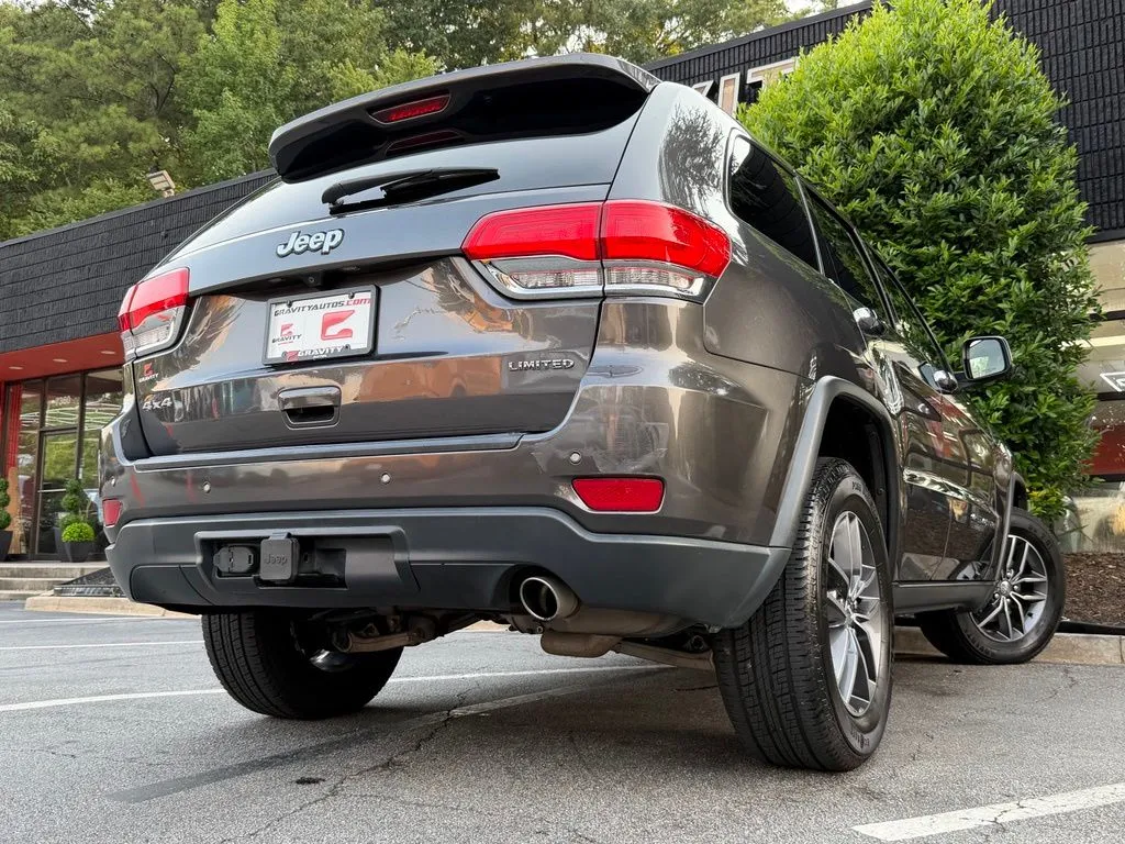 Jeep Grand Cherokee photo 13