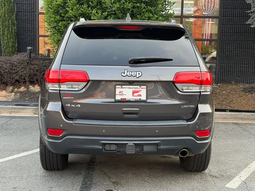 Jeep Grand Cherokee photo 14