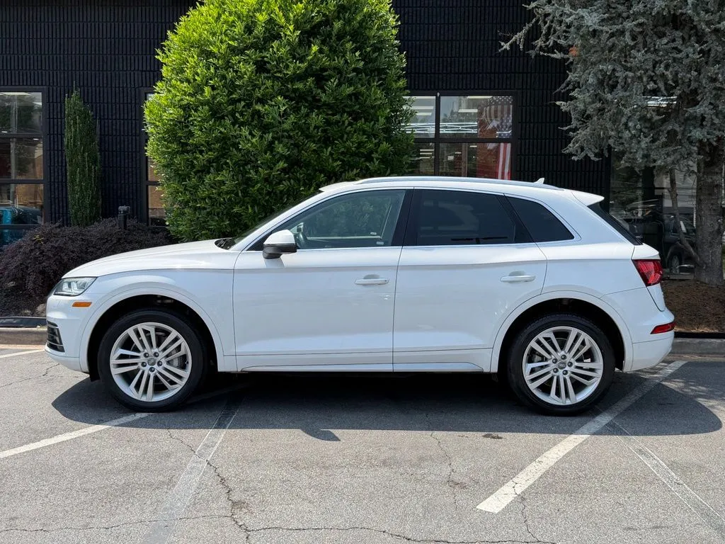 Audi Q5 photo 9