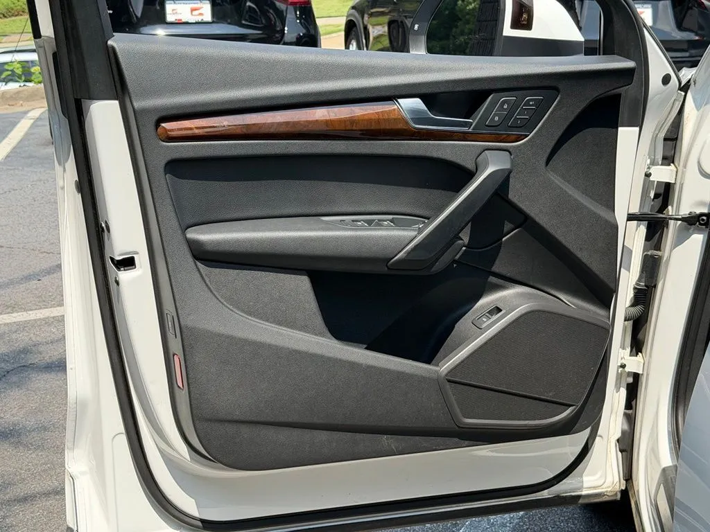 Audi Q5 photo 29