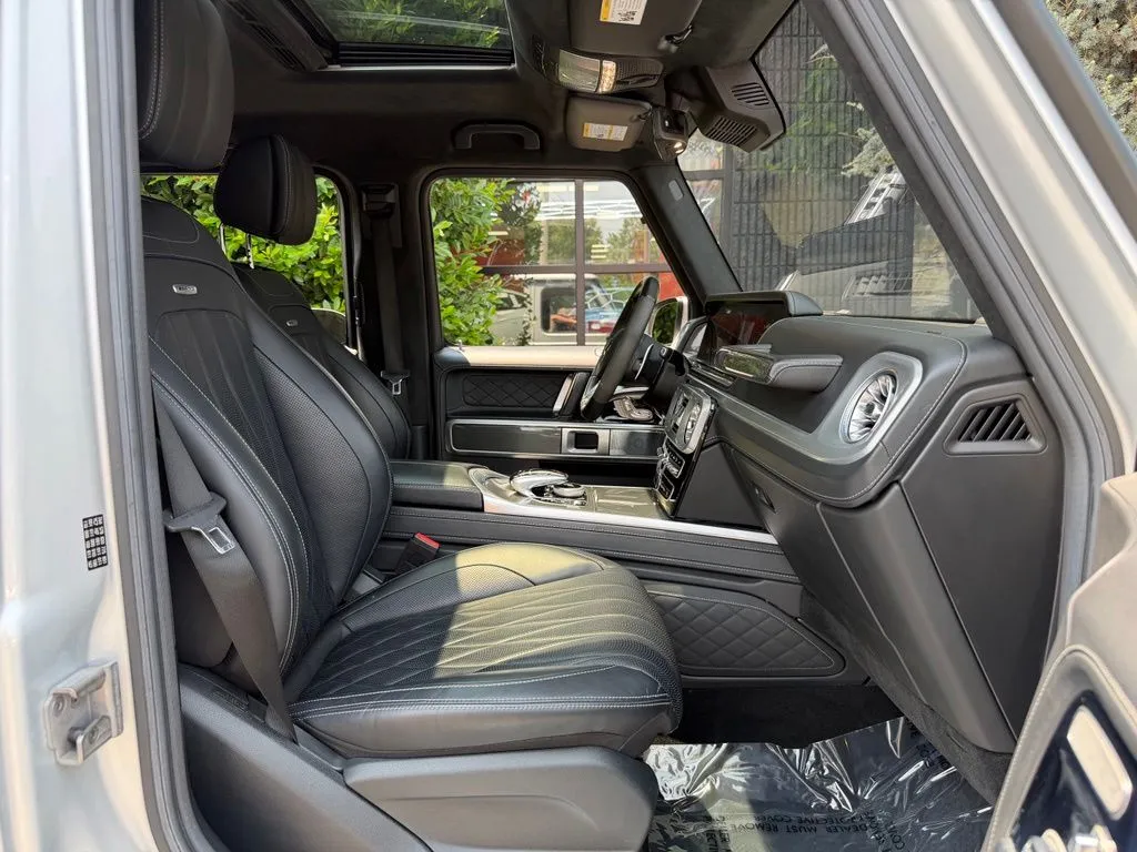 Mercedes-Benz G-Class photo 31
