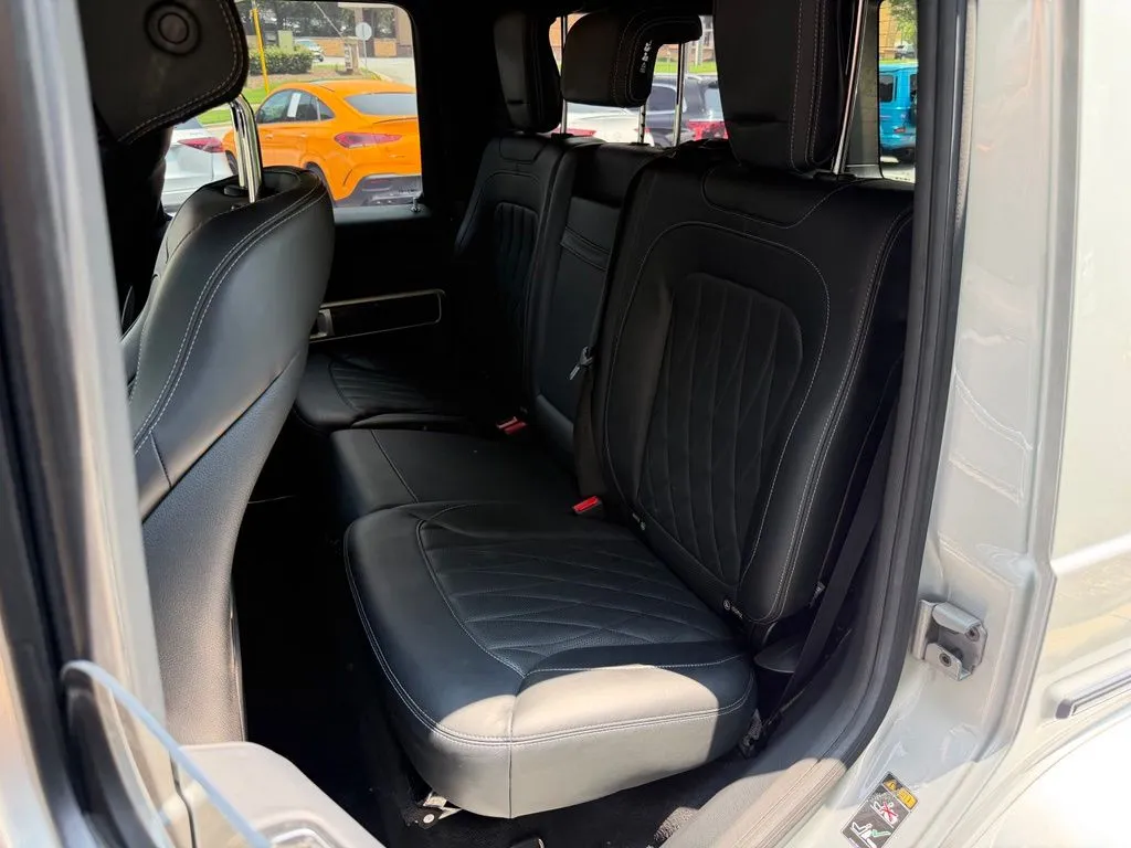 Mercedes-Benz G-Class photo 29