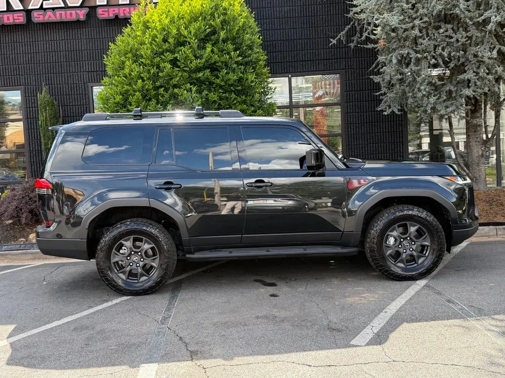 Lexus GX photo 19