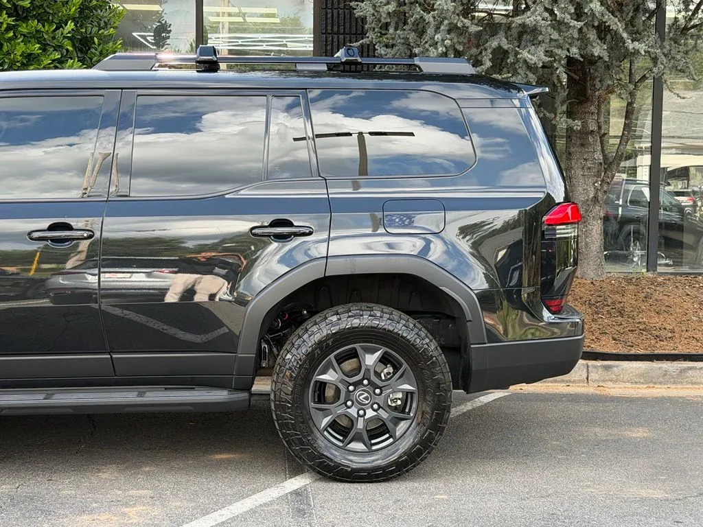 Lexus GX photo 11