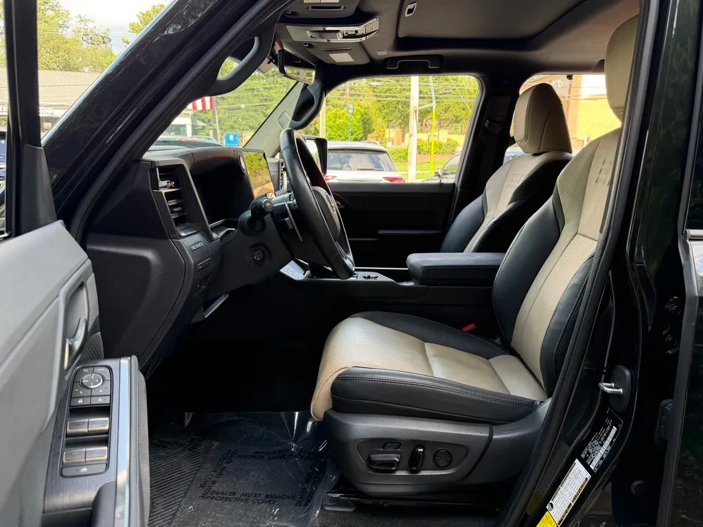 Lexus GX photo 23