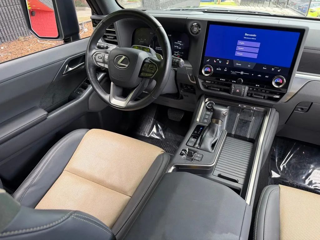 Lexus GX photo 40