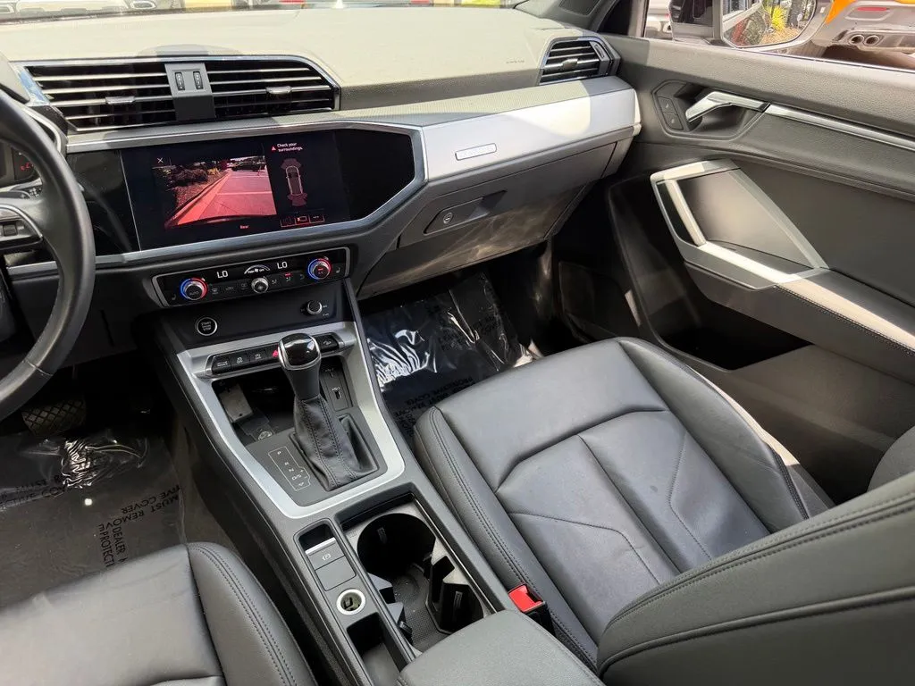 Audi Q3 photo 41