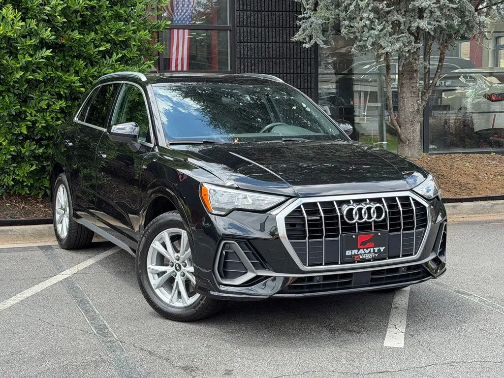 Audi Q3 photo 7