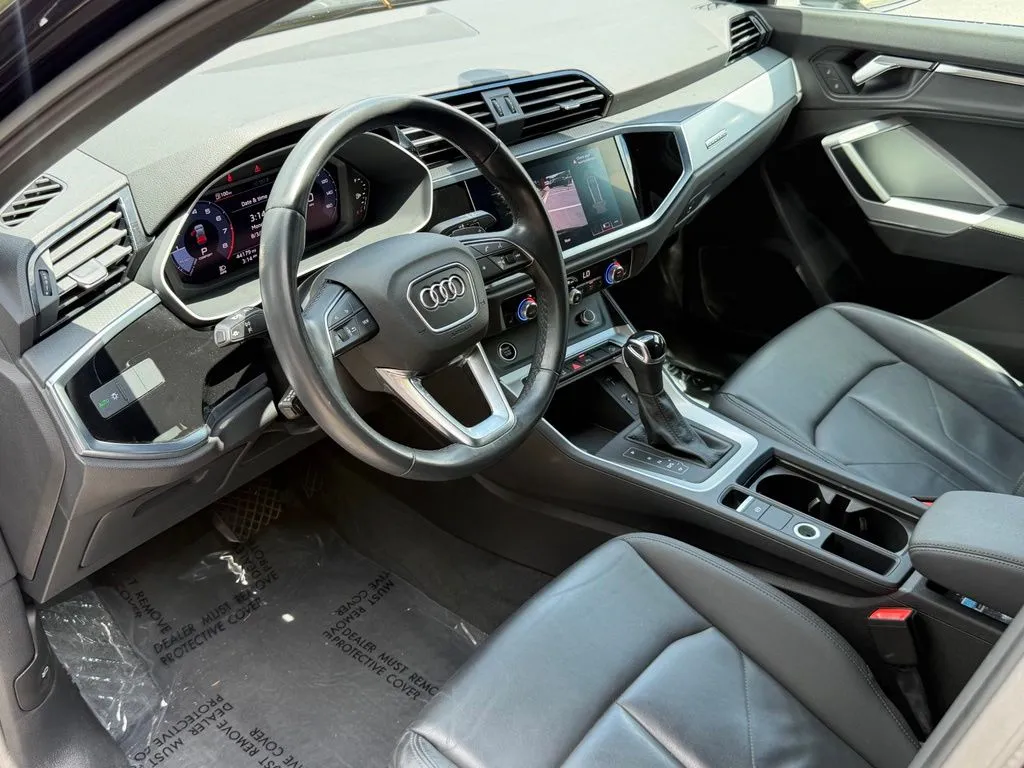 Audi Q3 photo 22