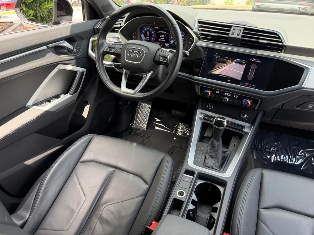 Audi Q3 photo 40