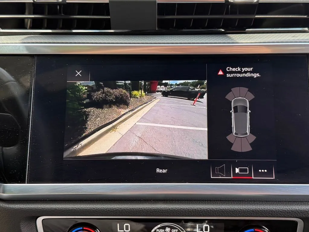 Audi Q3 photo 51