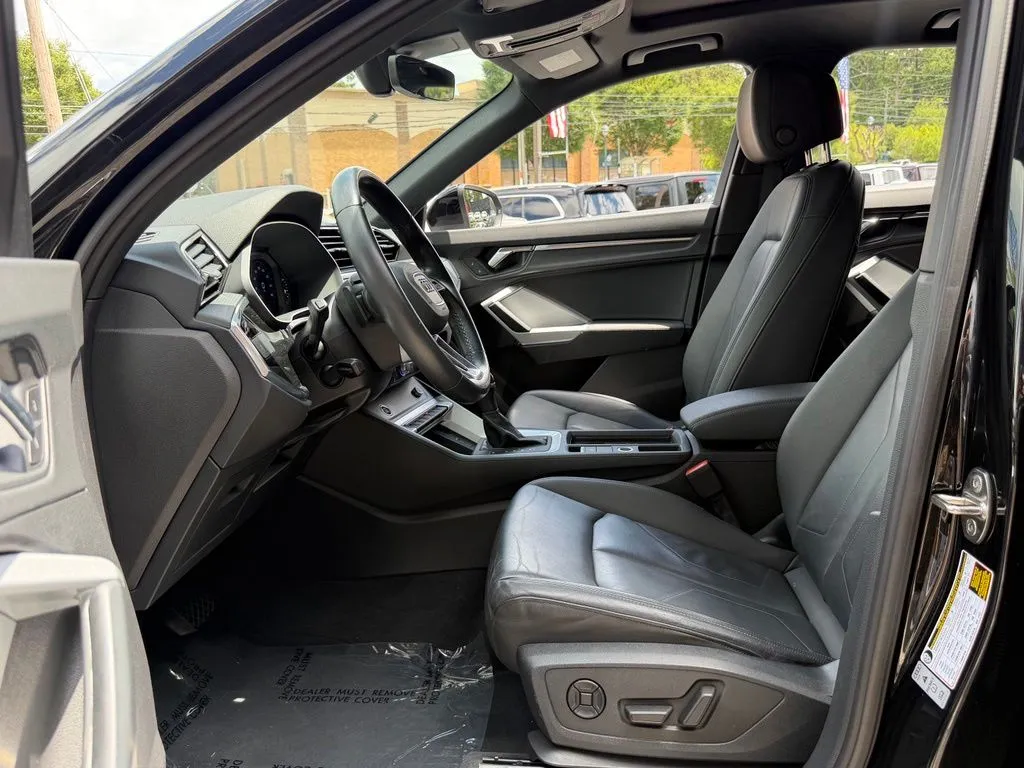 Audi Q3 photo 23