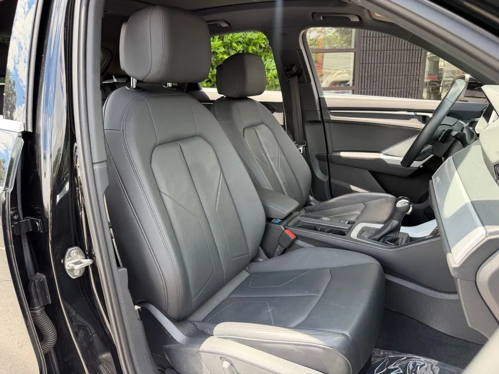 Audi Q3 photo 33