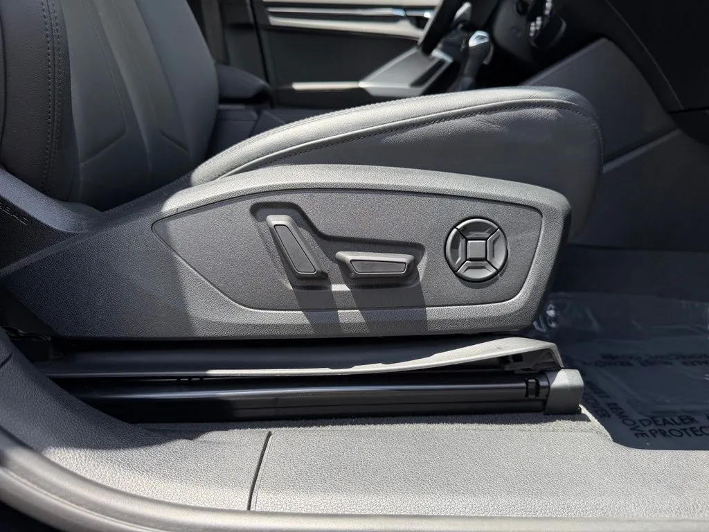Audi Q3 photo 34