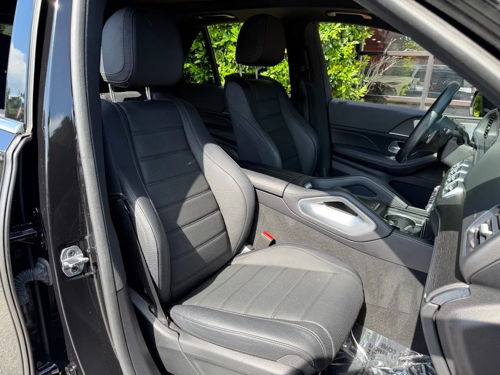 Mercedes-Benz GLE photo 34
