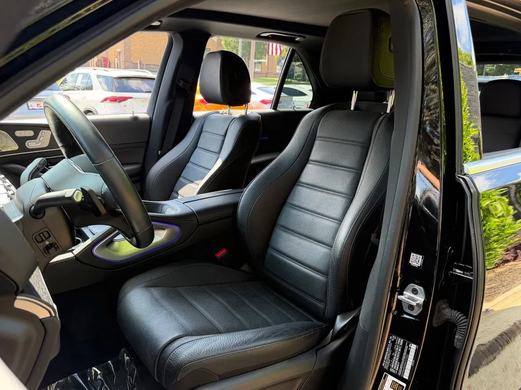 Mercedes-Benz GLE photo 26