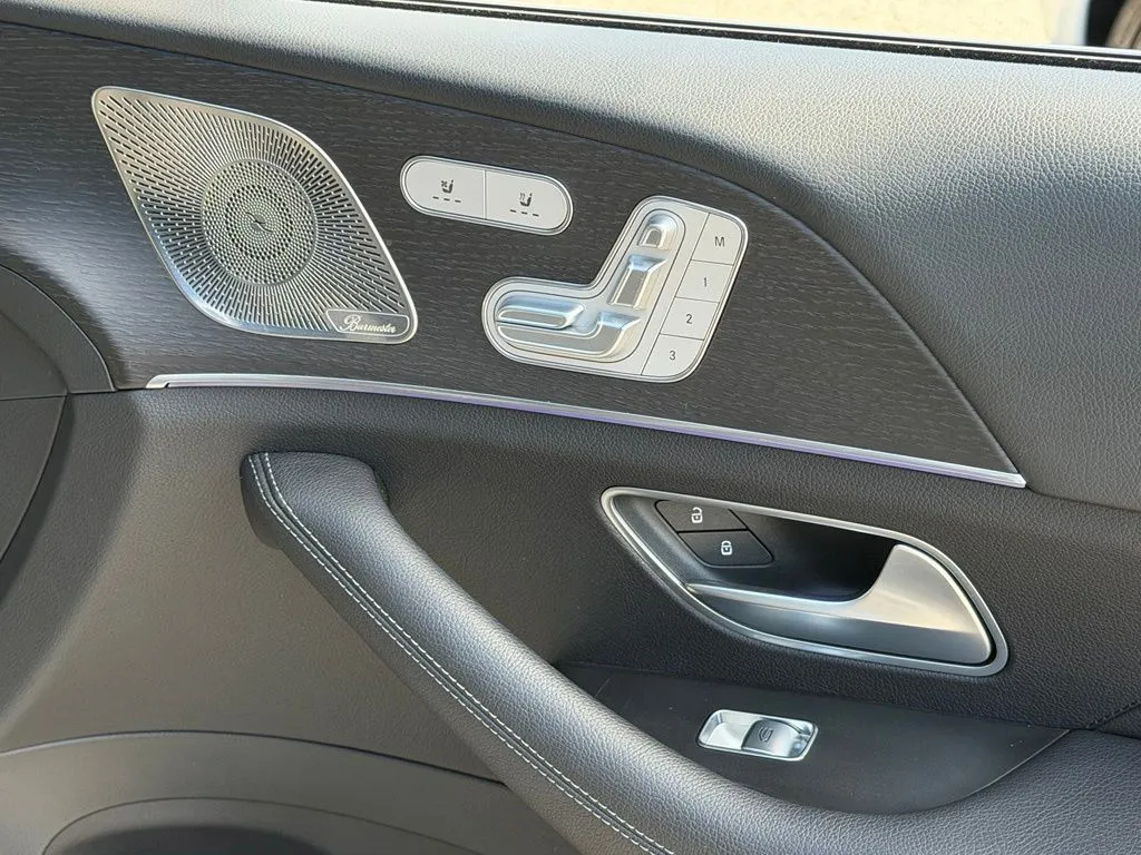 Mercedes-Benz GLE photo 36