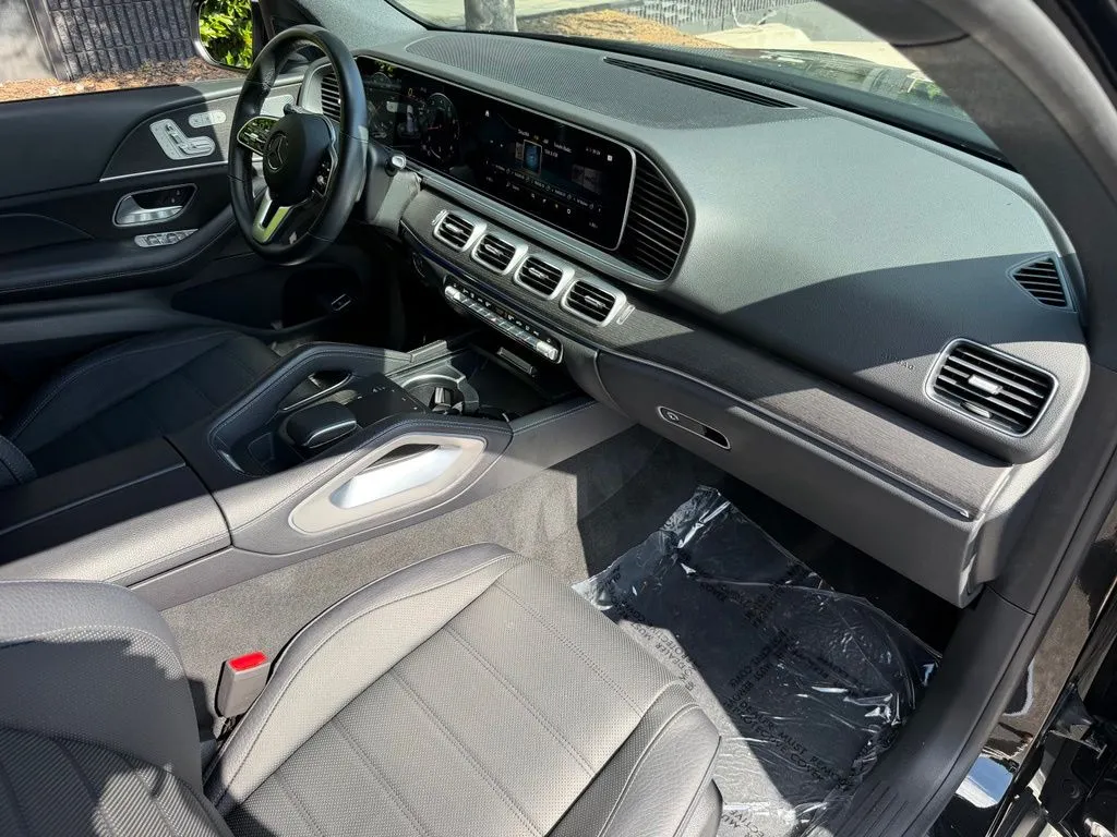 Mercedes-Benz GLE photo 32