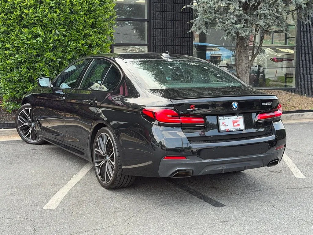 BMW 5 Series photo 20