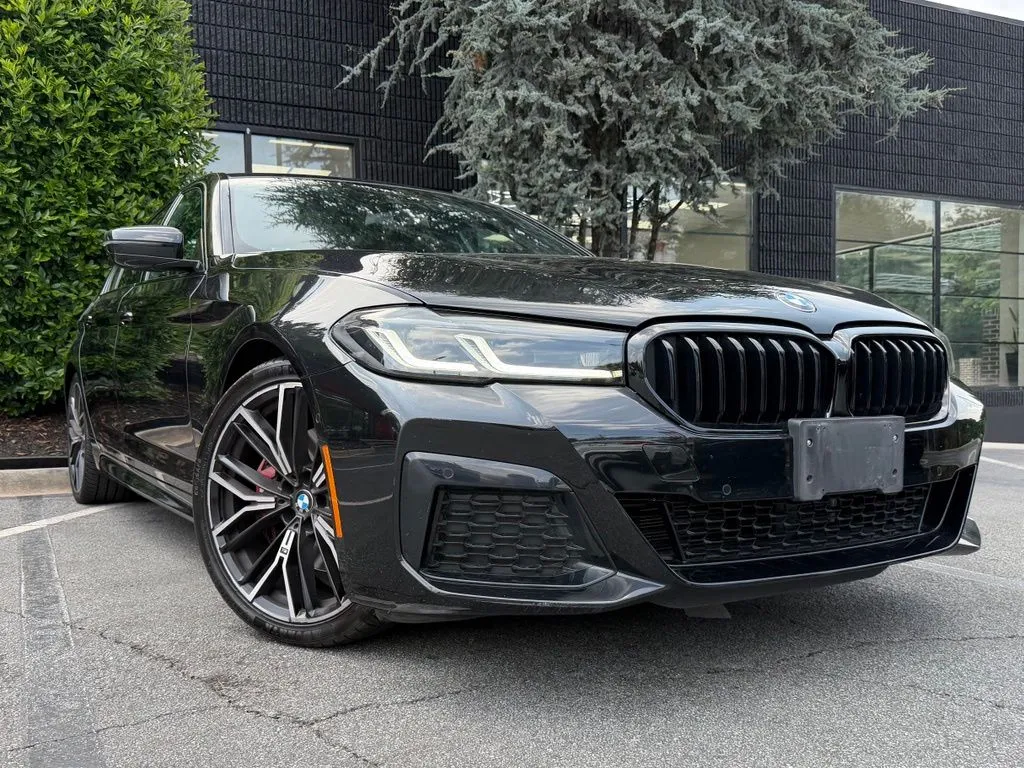 BMW 5 Series photo 8