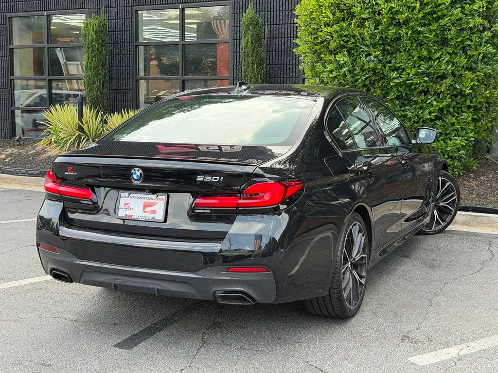 BMW 5 Series photo 12