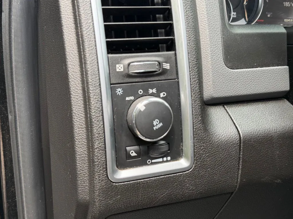 Ram 1500 Classic photo 27