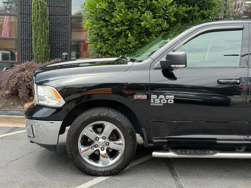Ram 1500 Classic photo 10
