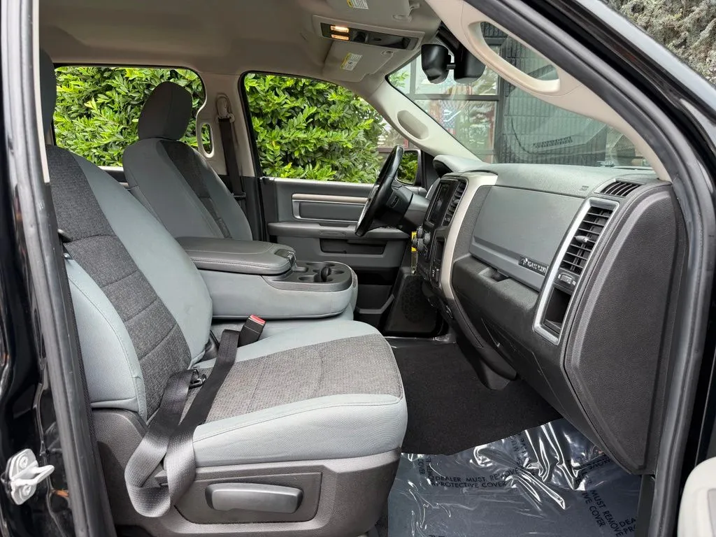 Ram 1500 Classic photo 33