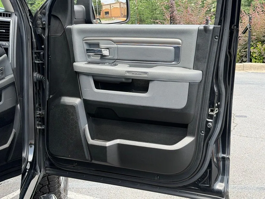 Ram 1500 Classic photo 37