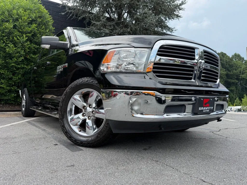 Ram 1500 Classic photo 8