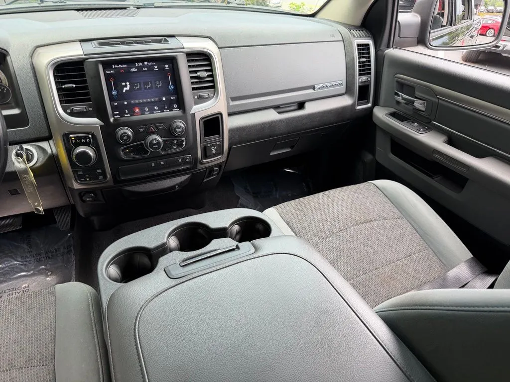 Ram 1500 Classic photo 42