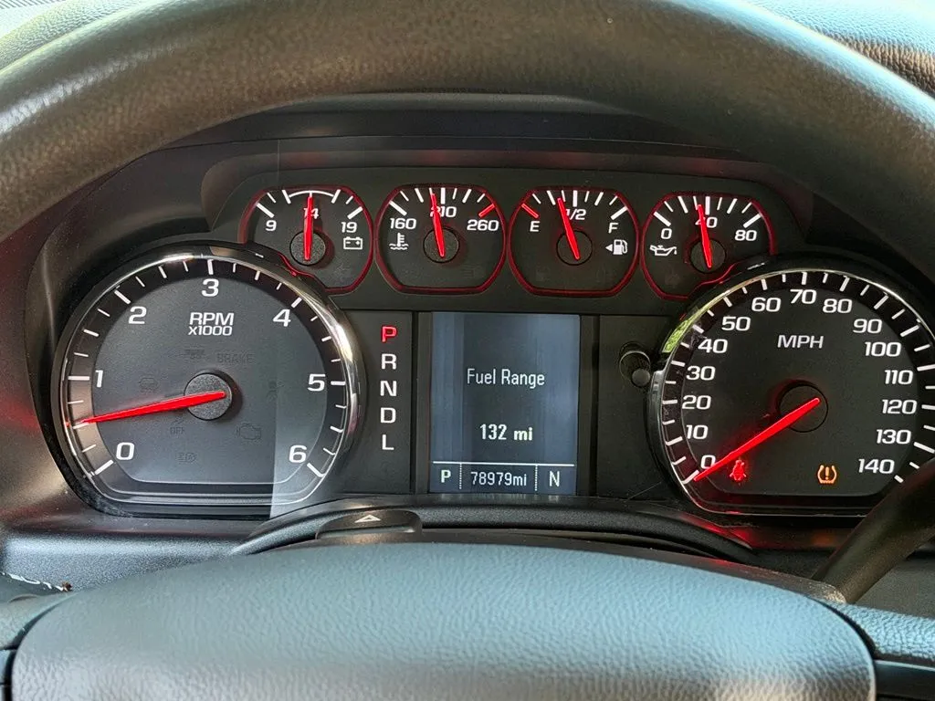 Chevrolet Silverado 1500 LD photo 44