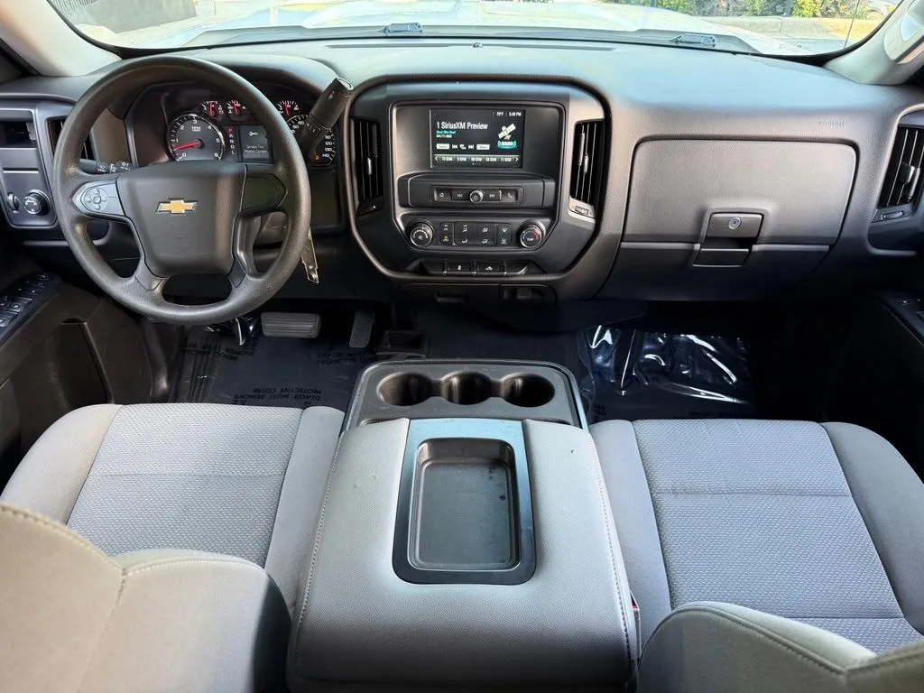 Chevrolet Silverado 1500 LD photo 39