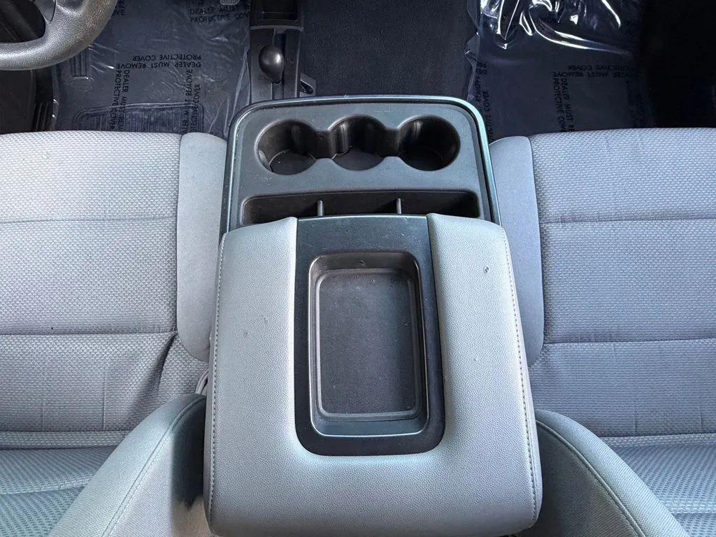 Chevrolet Silverado 1500 LD photo 46