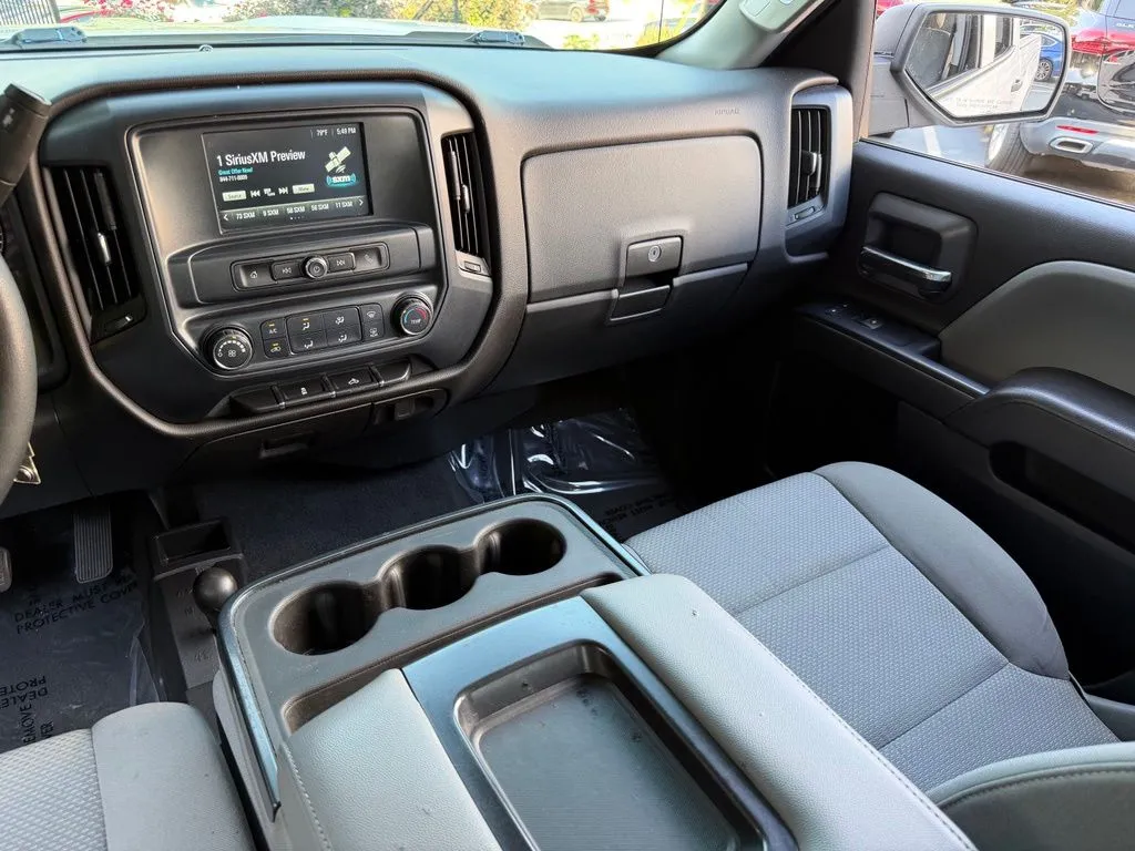 Chevrolet Silverado 1500 LD photo 41