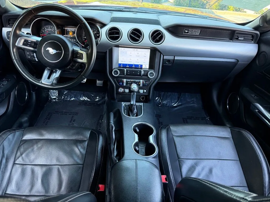 Ford Mustang photo 33