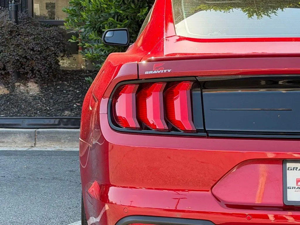 Ford Mustang photo 15