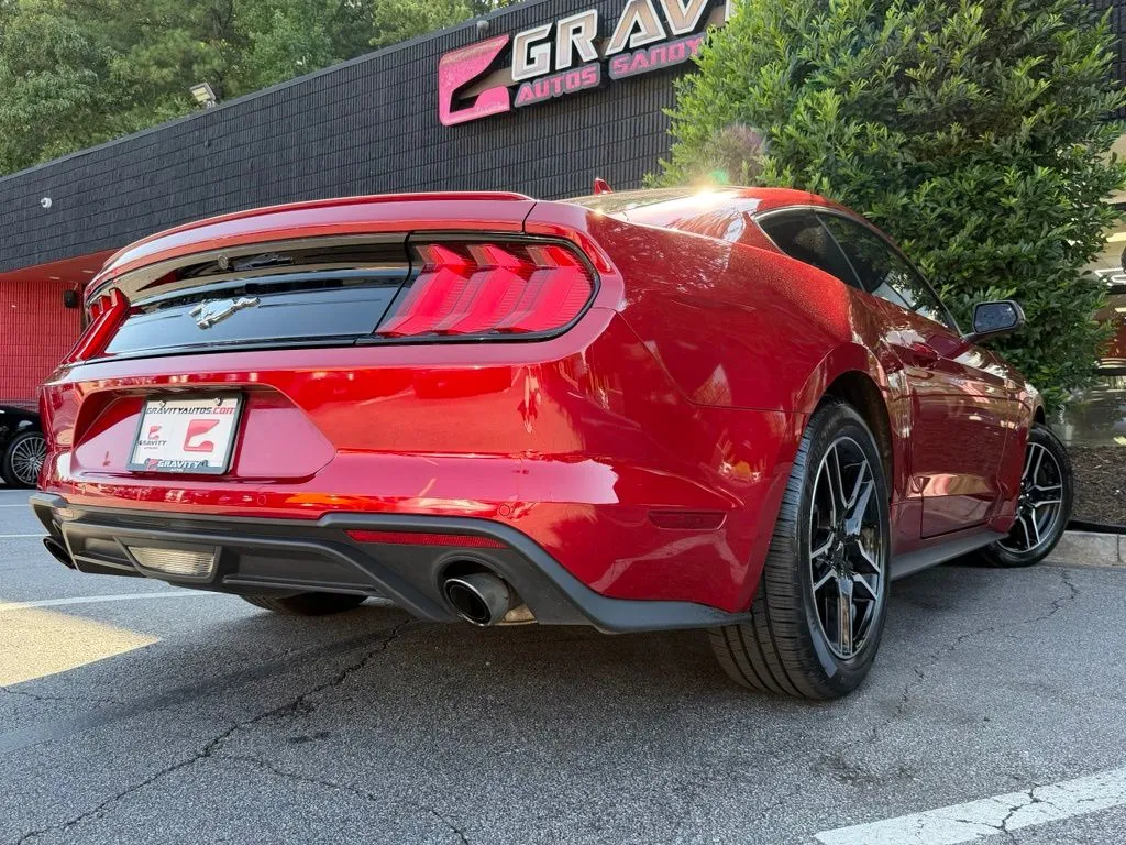 Ford Mustang photo 13