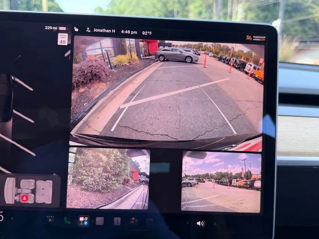 Tesla Model 3 photo 50