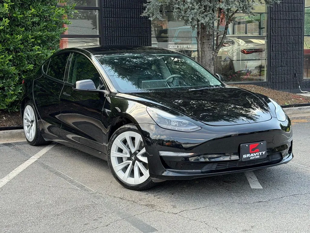 Tesla Model 3 photo 6