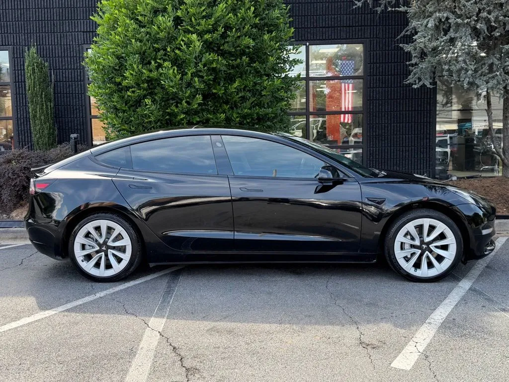 Tesla Model 3 photo 20