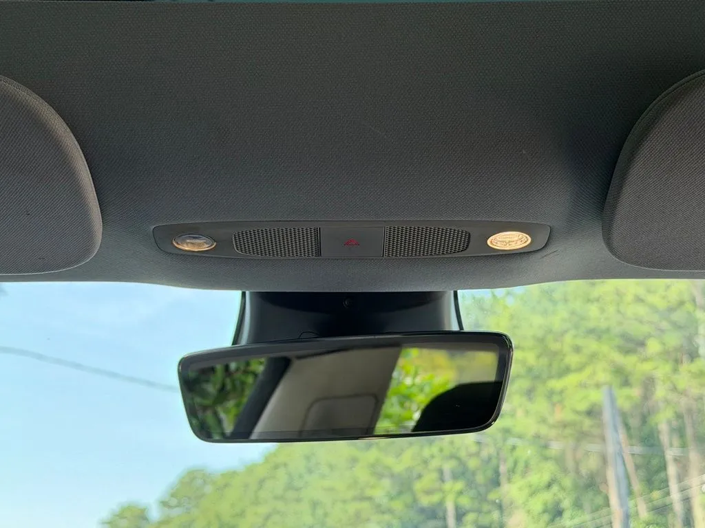 Tesla Model 3 photo 47
