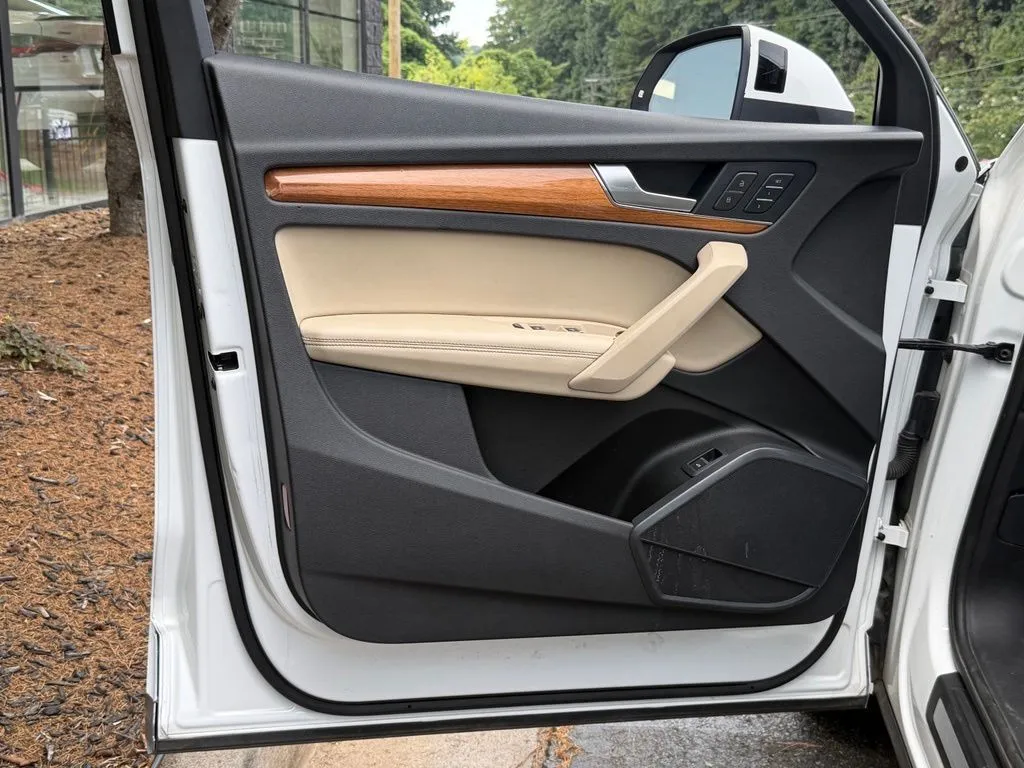 Audi Q5 photo 29
