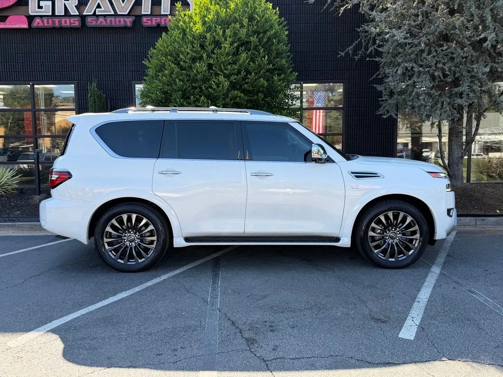 Nissan Armada photo 21