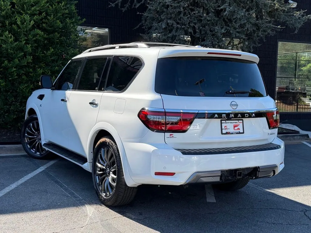 Nissan Armada photo 19