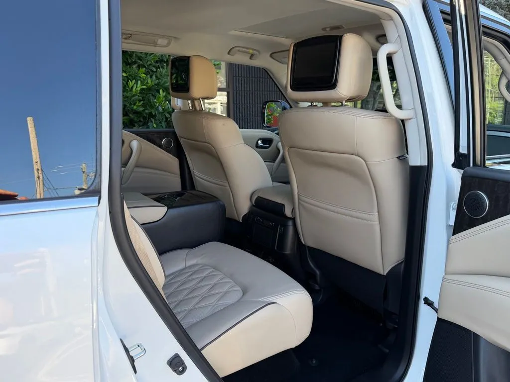 Nissan Armada photo 39