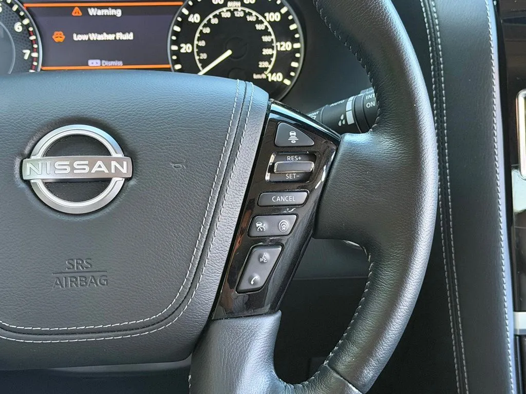 Nissan Armada photo 48